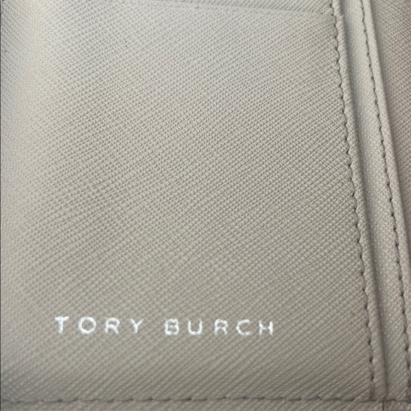 Tory Burch Emerson Mini Wallet/Wristlett - Picture 4 of 6